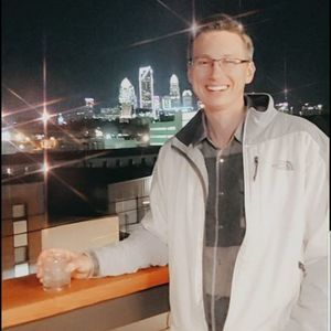 Meet your Posher, Casey